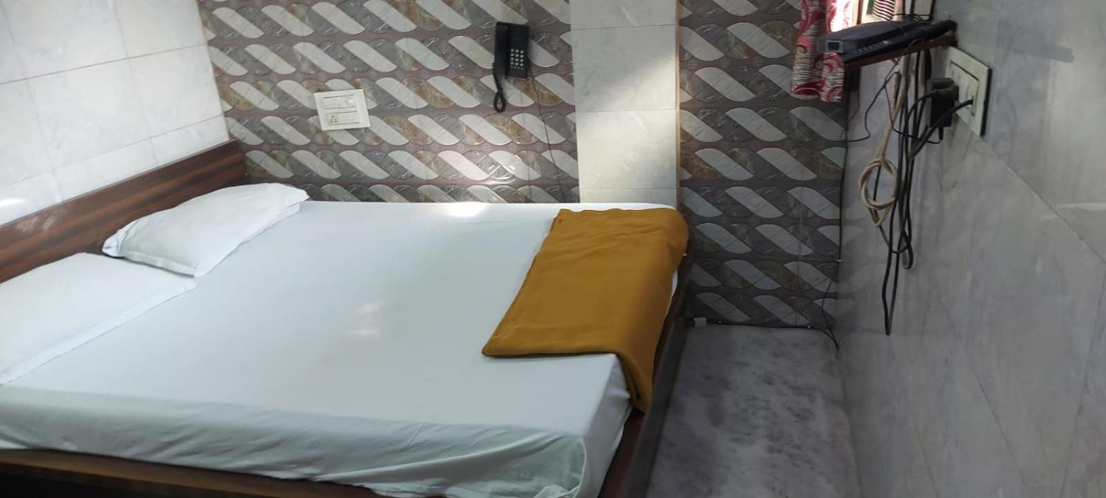 נאווי מומבאי Glitz Hotels Sai Guest House - Nr Inorbit Mall Vashi מראה חיצוני תמונה