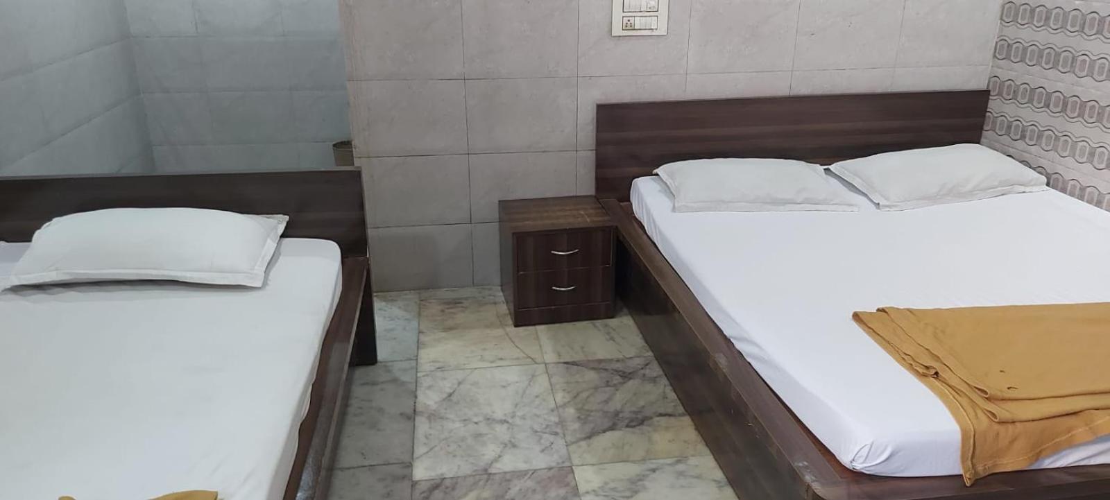 נאווי מומבאי Glitz Hotels Sai Guest House - Nr Inorbit Mall Vashi מראה חיצוני תמונה