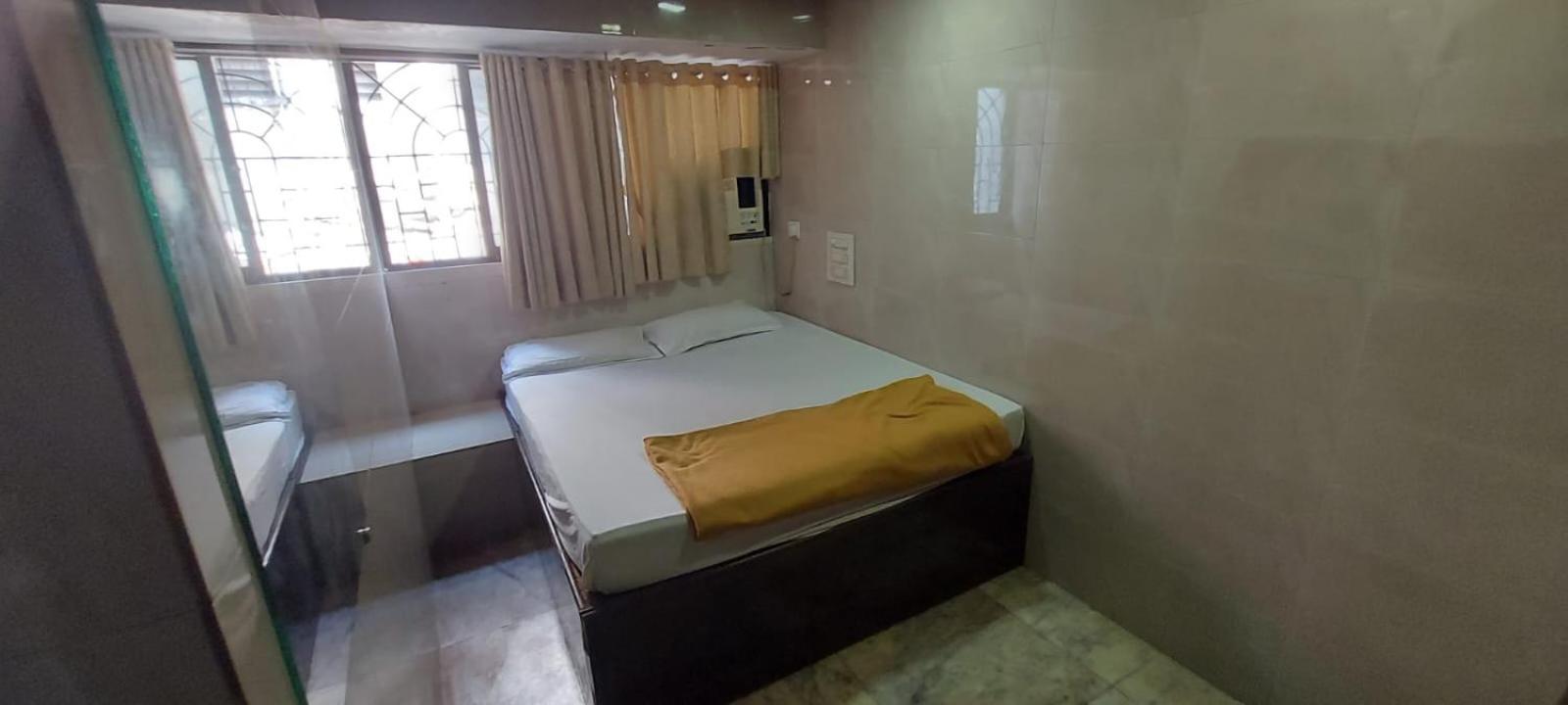 נאווי מומבאי Glitz Hotels Sai Guest House - Nr Inorbit Mall Vashi מראה חיצוני תמונה